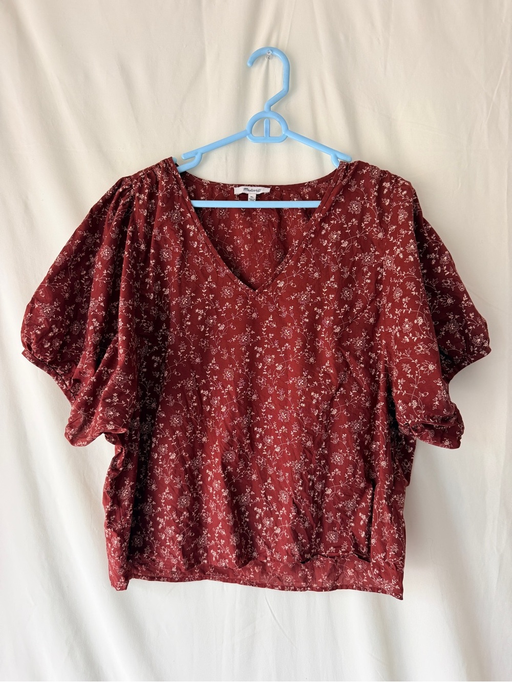 Madewell Cotton Maroon Floral V-Neck Puff Sleeve Blouse
